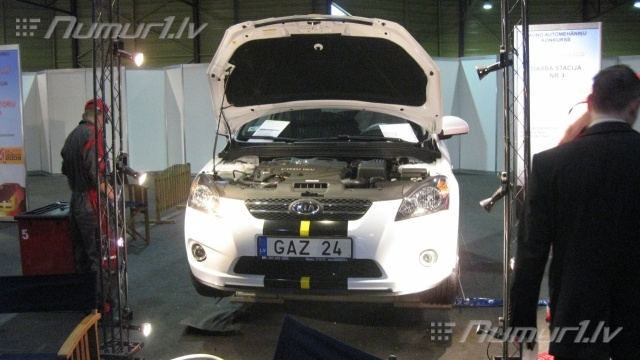 Numurbilde GAZ 24
